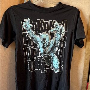 Marvel Black Graphic T-Shirt medium
